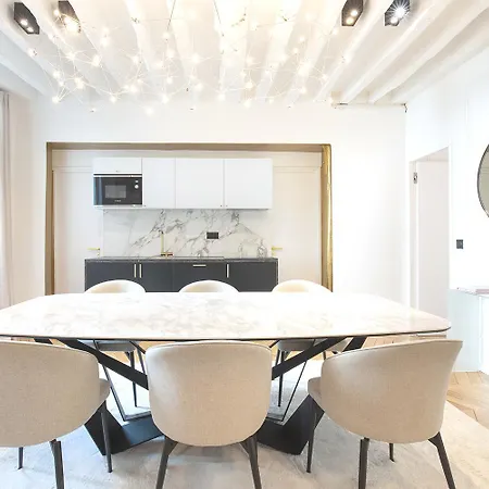 Pick A Flat's In Le Marais - Rue Des Gravilliers アパート パリ