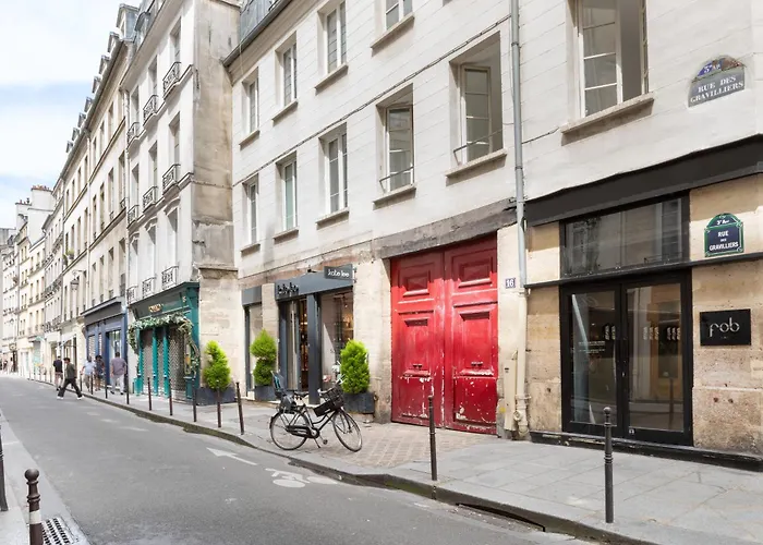 Pick A Flat's In Le Marais - Rue Des Gravilliers * Paris